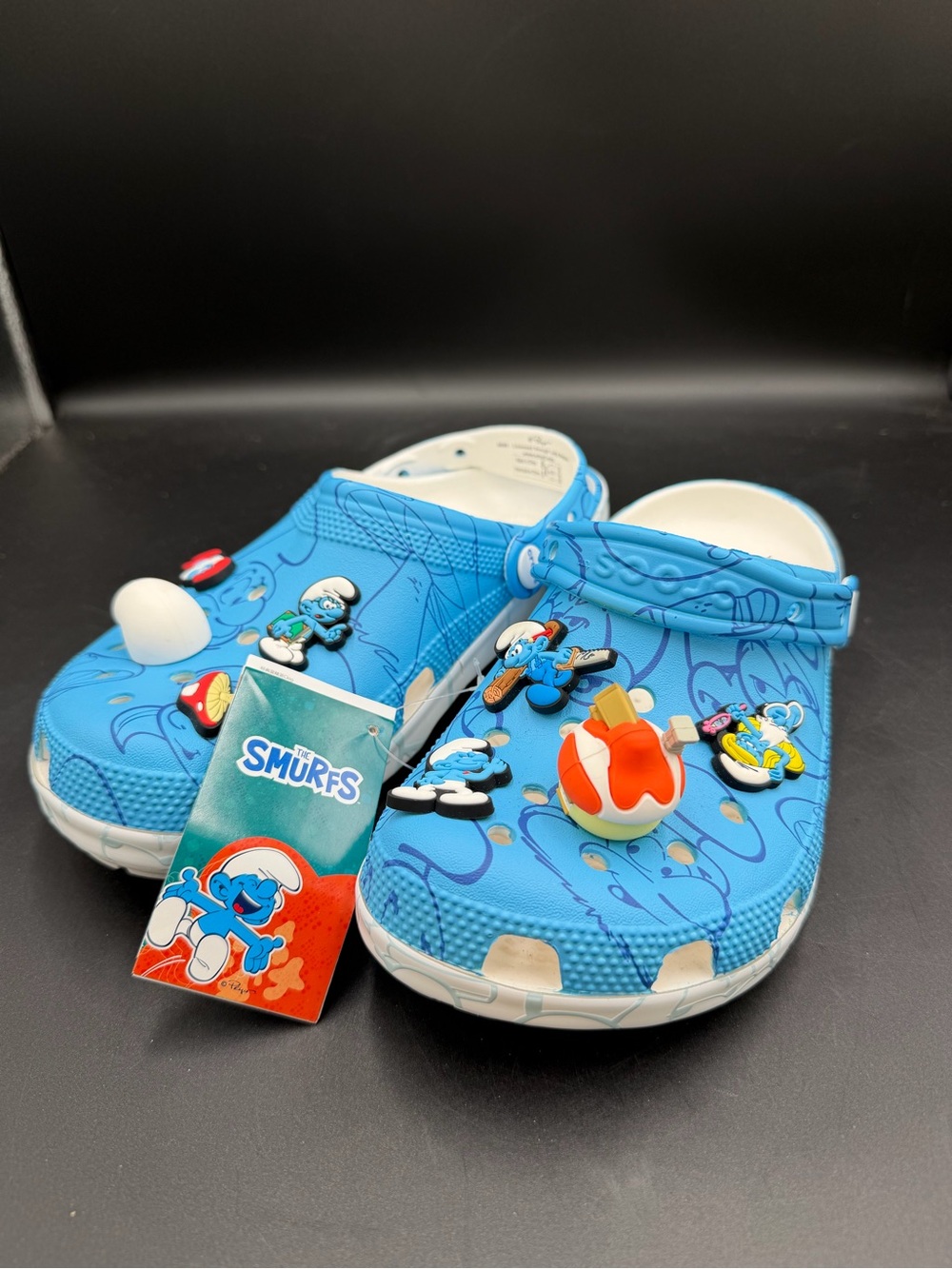 NWT Crocs Classic Clog "Smurfs" Mushroom House NWT M6/W8 (A2-27)